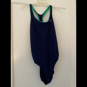 Never-been-worn Nike one piece bathing suit!